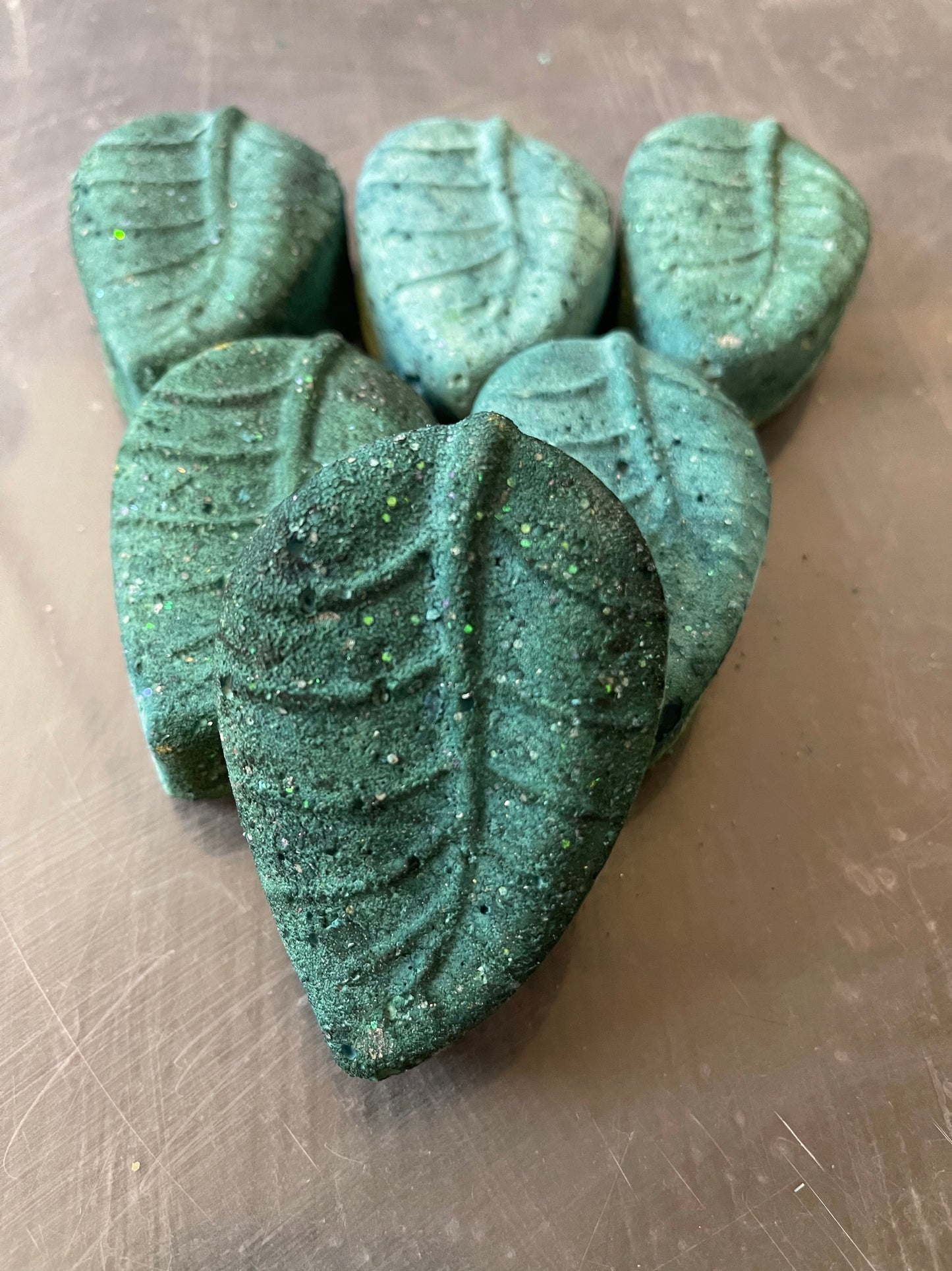 Crispy Green glitter leaves