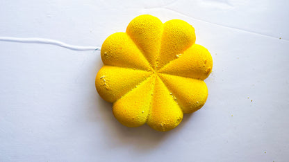 Lemon Dust Large Spiral Bun