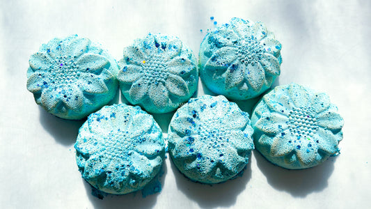 Sky Blue Round Flowers *Set of 6*