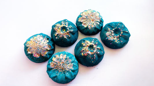 Deep Blue Glitter Round Hearts (Set of 6)