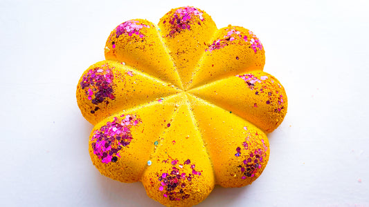 Strawberry Lemon Large Glitter Spiral Bun